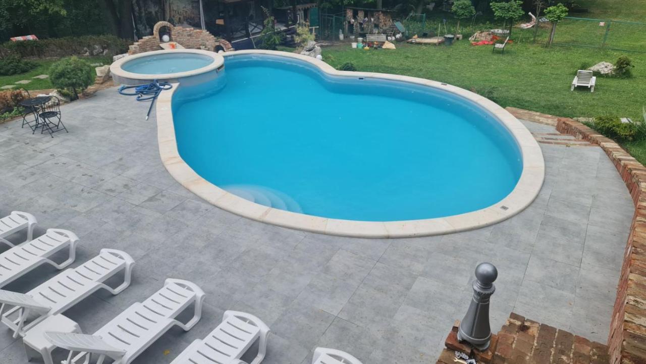 Panorama Hotel & Spa Csernyivci Kültér fotó